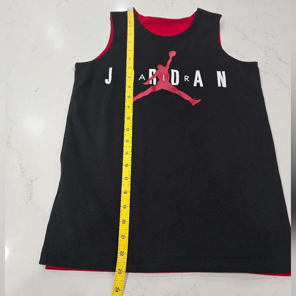 Boys' Jordan Dri-FIT Reversible Tank Size Small - Picture 6 of 9